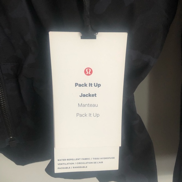 Lululemon Pack it up Jacket - Picture 2 of 6